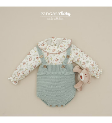 CONJUNTO DE PETO Y BLUSA...