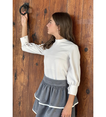 CONJUNTO DE BLUSA Y FALDA...